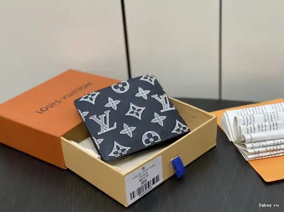 MULTIPLE WALLET-11.5*9*1.5cm LOUIS VUITTON 0429